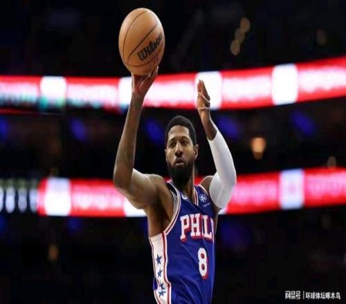 詹姆斯在中,场担任后卫,更具优势,德州扑克(中国)官方网站,德州扑克游戏,(中国)官方网站,在线玩德州扑克网站,德州扑克游戏官网